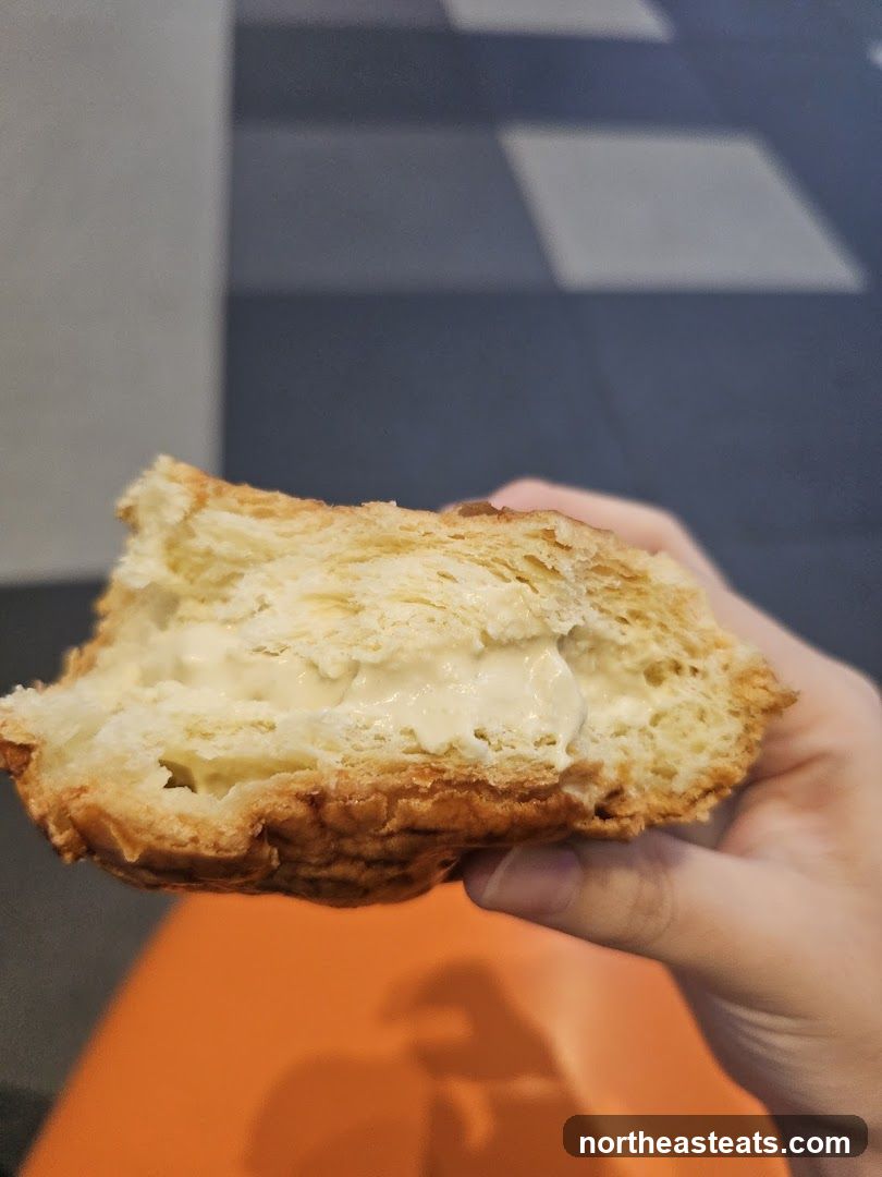 Cream-filled pastry