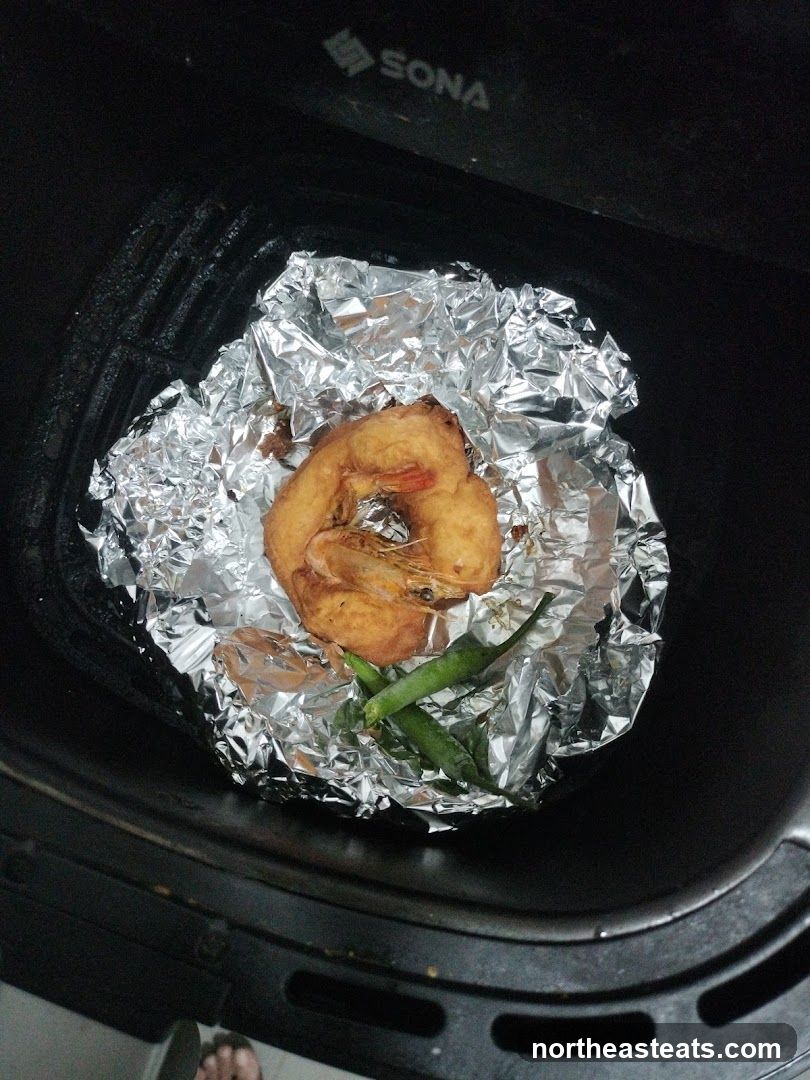 Air Fryer with Shrimp and Chilies