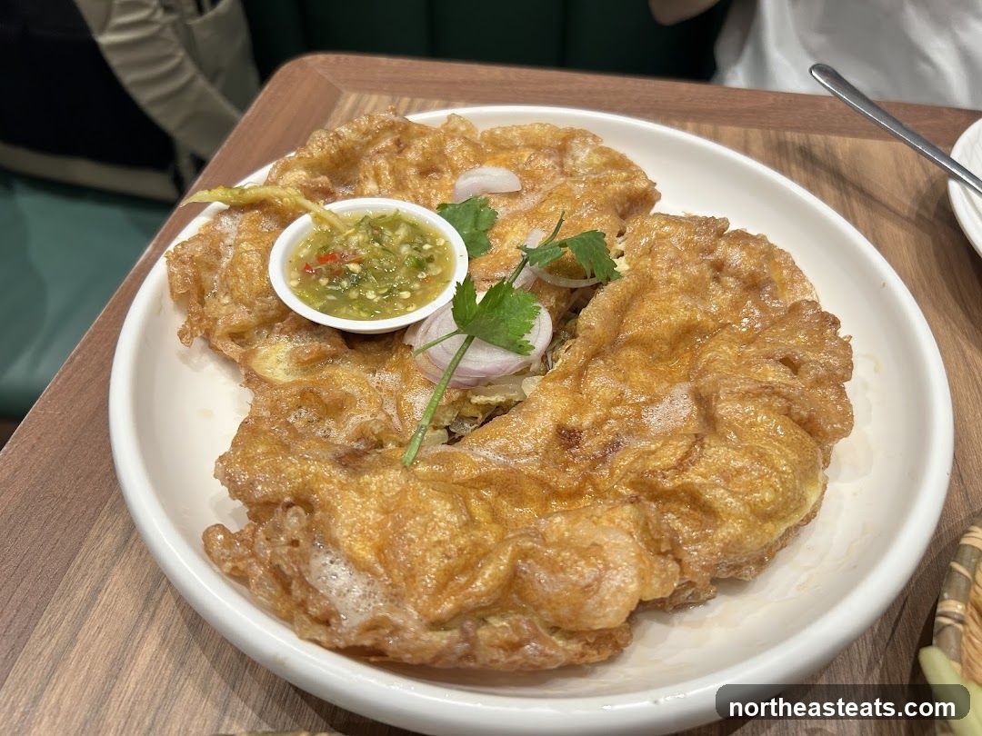 Thai Omelette with Dipping Sauce