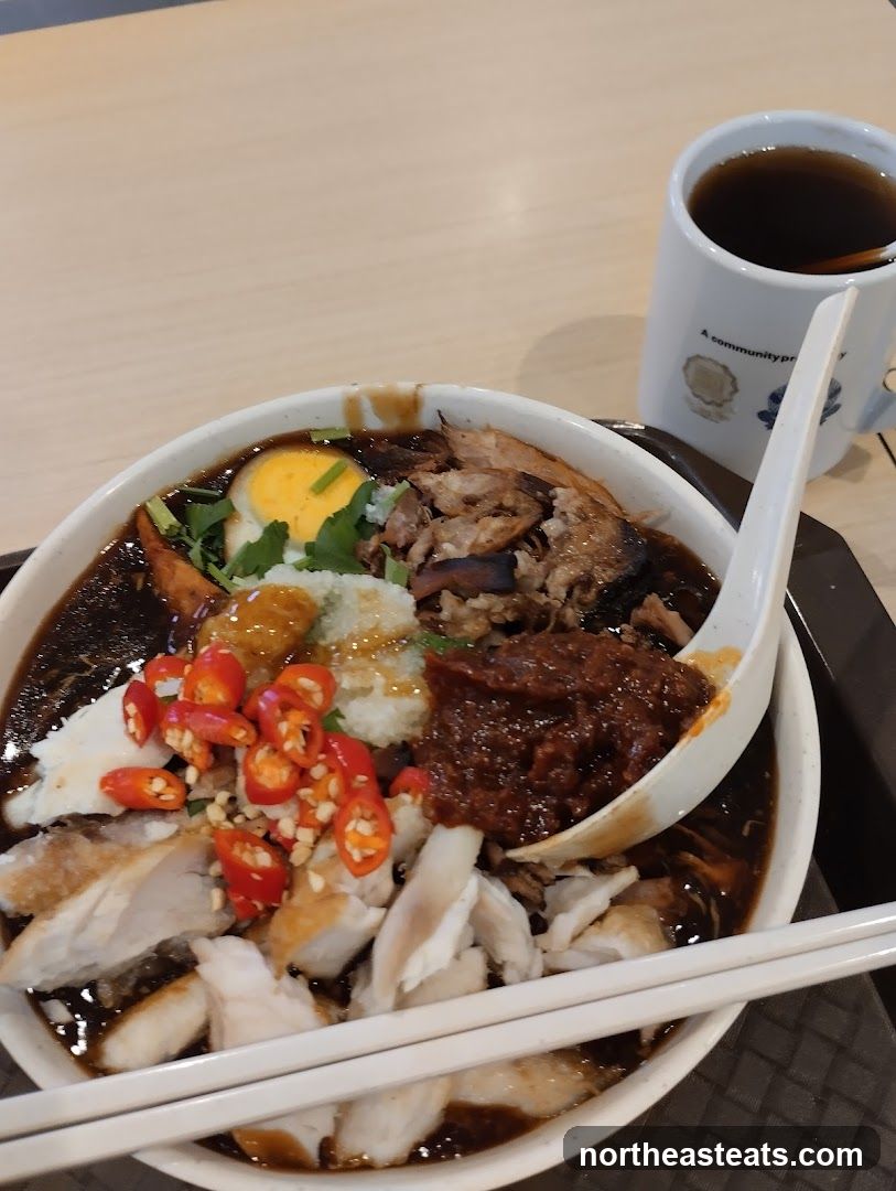 Noodles with meat and egg