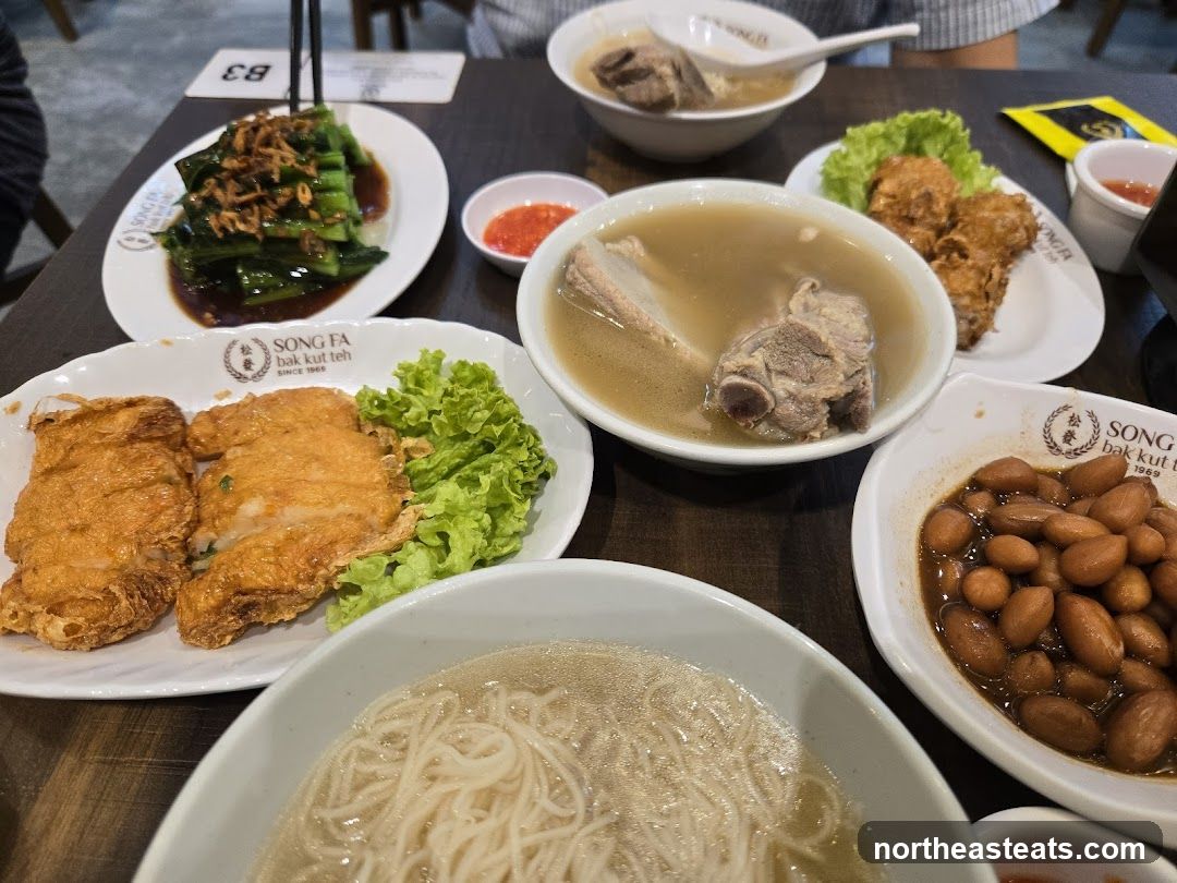Song Fa Bak Kut Teh (Waterway Point) 松發肉骨茶 水滨坊