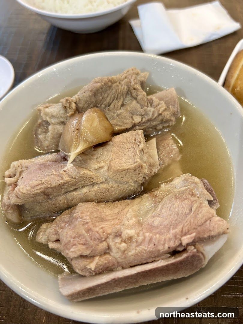 Song Fa Bak Kut Teh (Waterway Point) 松發肉骨茶 水滨坊