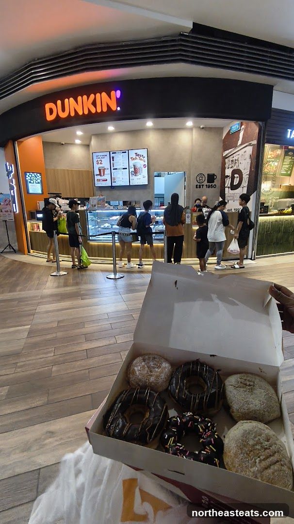 Dunkin' (Waterway Point)
