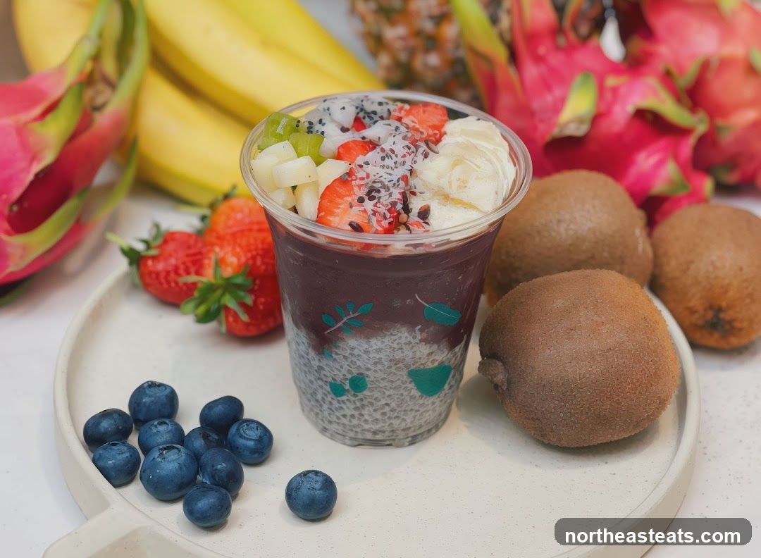 Acai Bowl with Fresh Fruit
