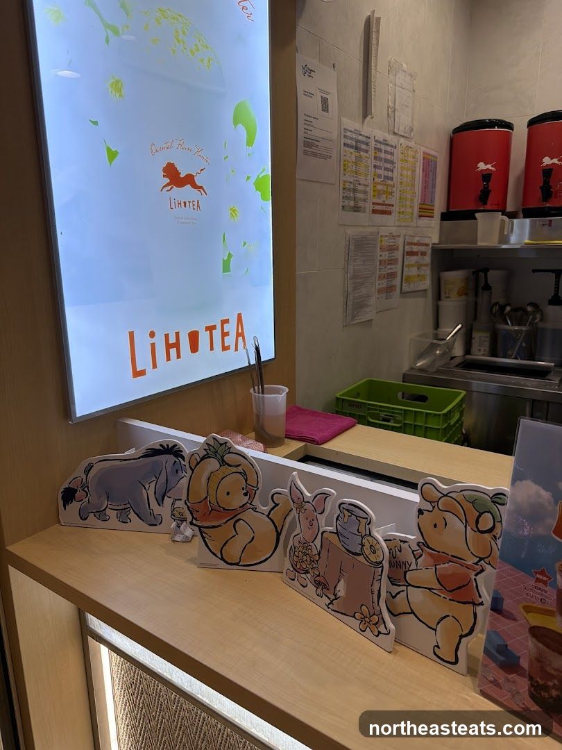 LIHOTEA Counter with Winnie the Pooh Decorations