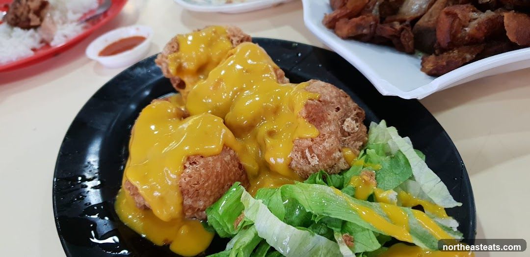 Fried Chicken with Cheese Sauce