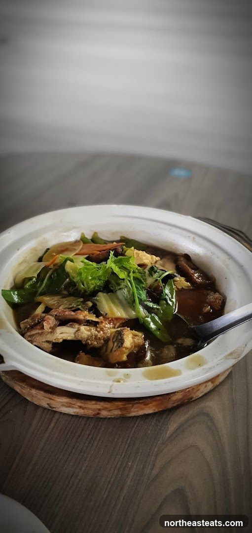 Claypot dish with meat and vegetables