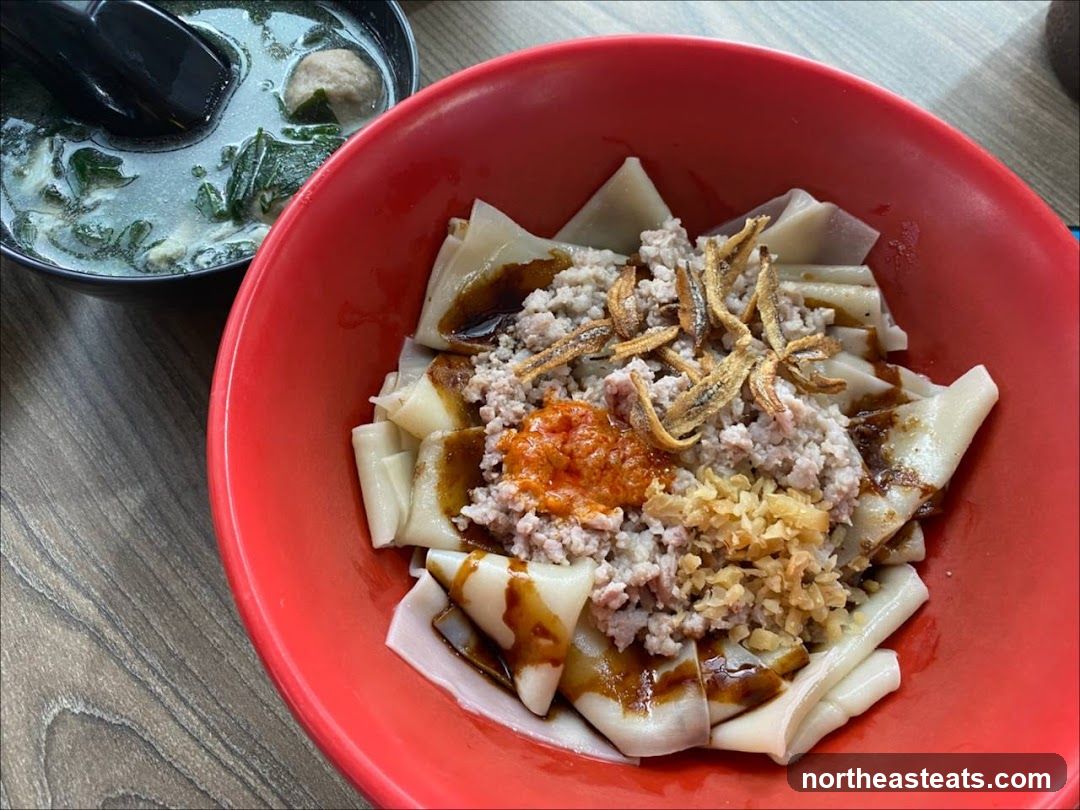 Noodles with Minced Meat and Soup