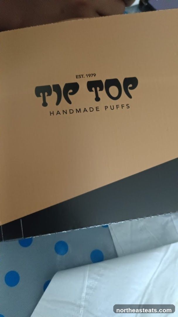 Tip Top Handmade Puffs Box