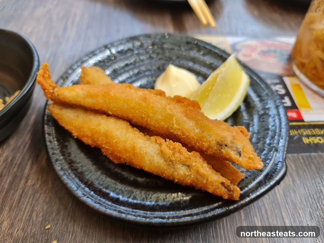Fried Fish with Lemon and Sauce