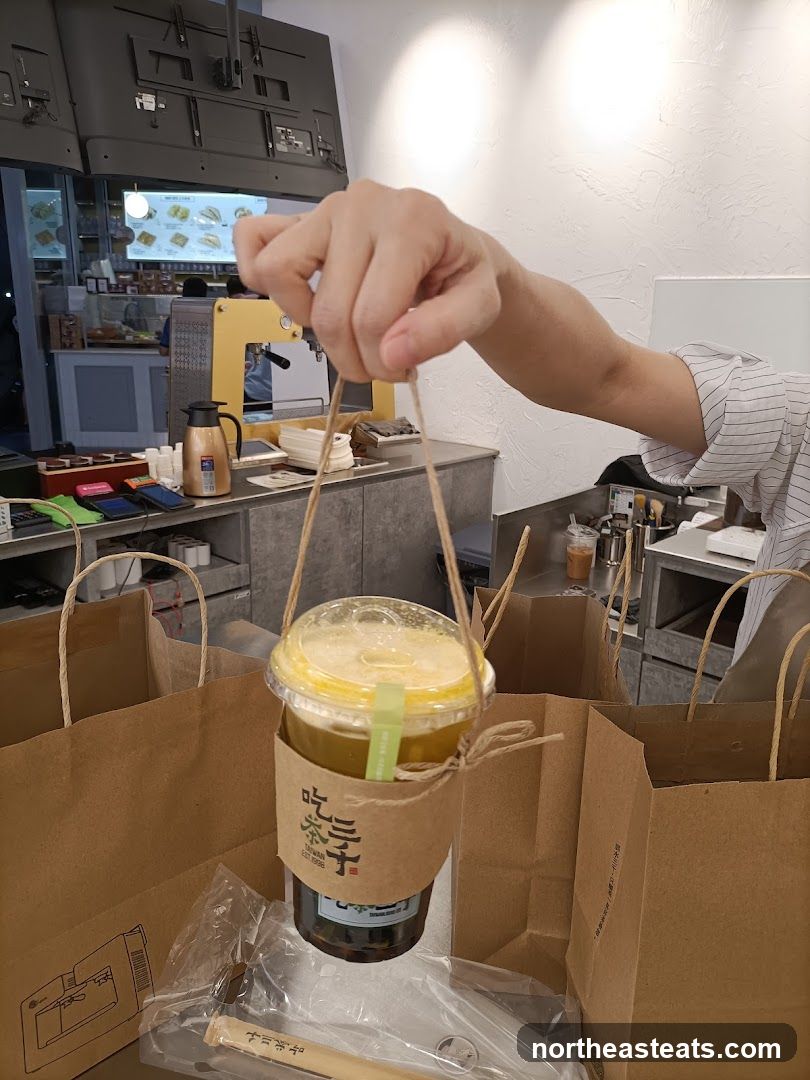 Beverage and Takeaway Bags