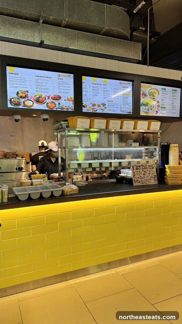 Food counter with digital menus