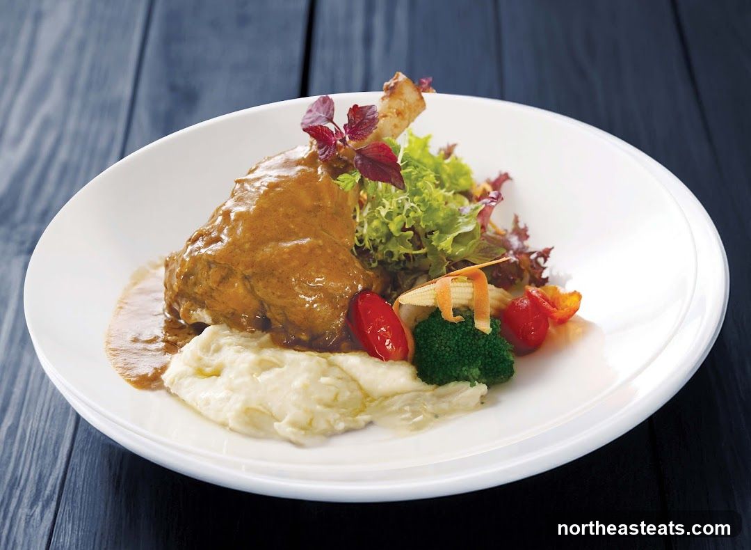 Lamb Shank with Mashed Potatoes