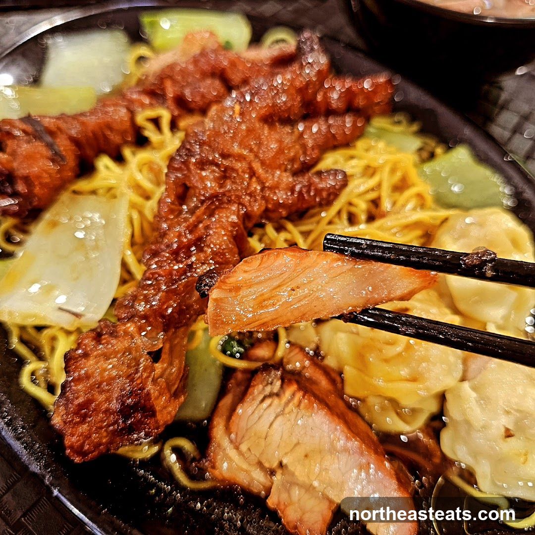 Noodles with Chicken Feet and Pork