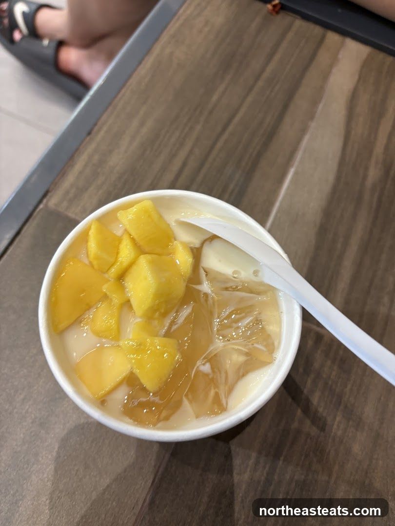 Mango dessert with ice