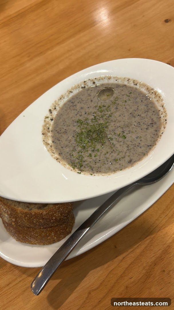 Mushroom Soup with Bread