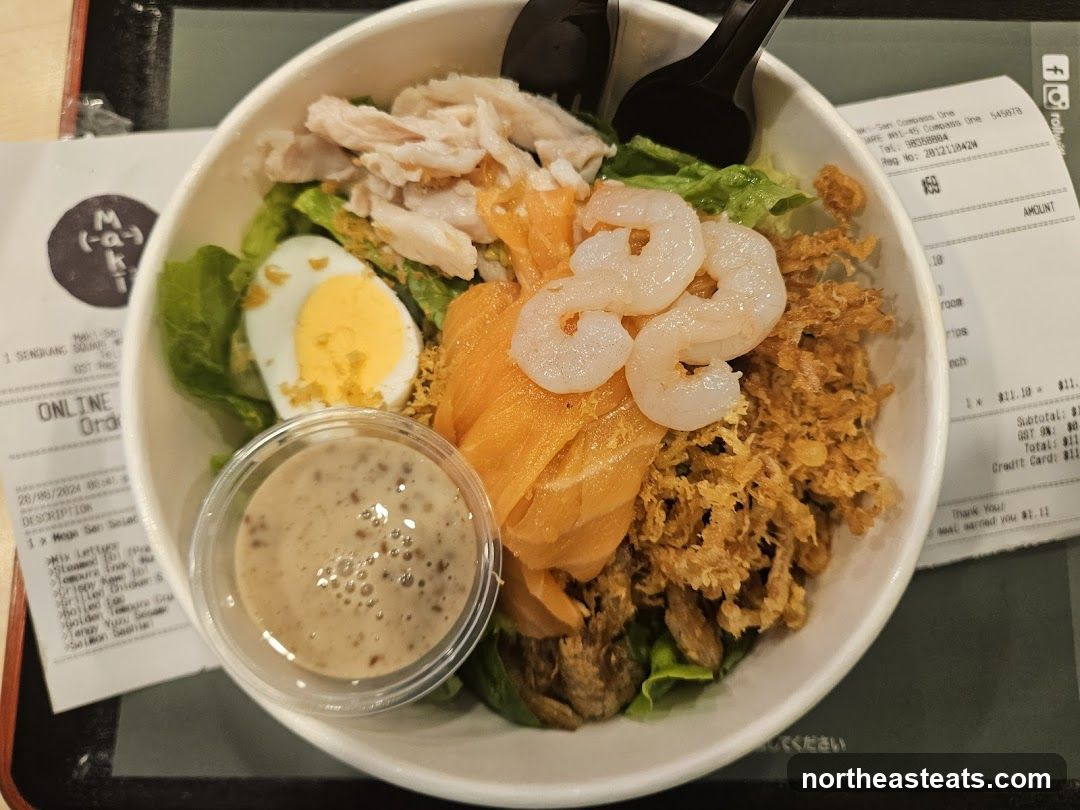 Salad Bowl with Salmon and Shrimp