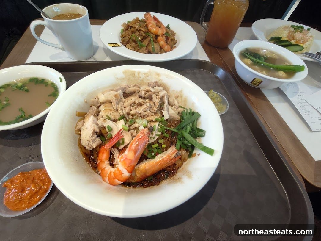 Noodles with Shrimp and Chicken