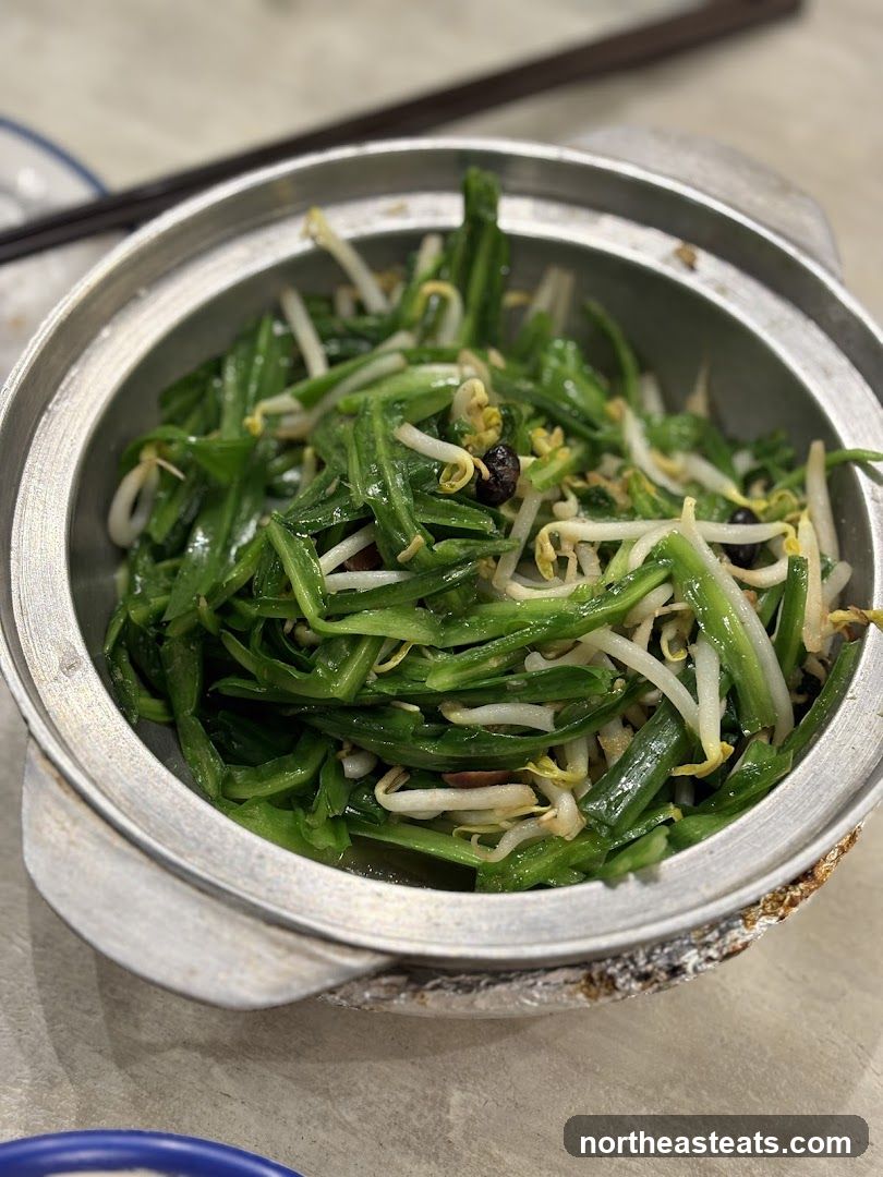 Stir-fried Green Vegetables with Bean Sprouts