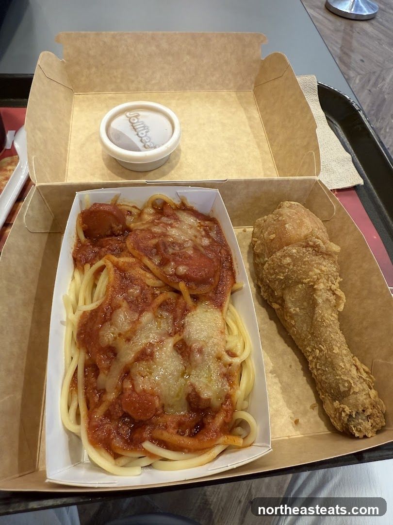 Jollibee Spaghetti and Chicken Meal