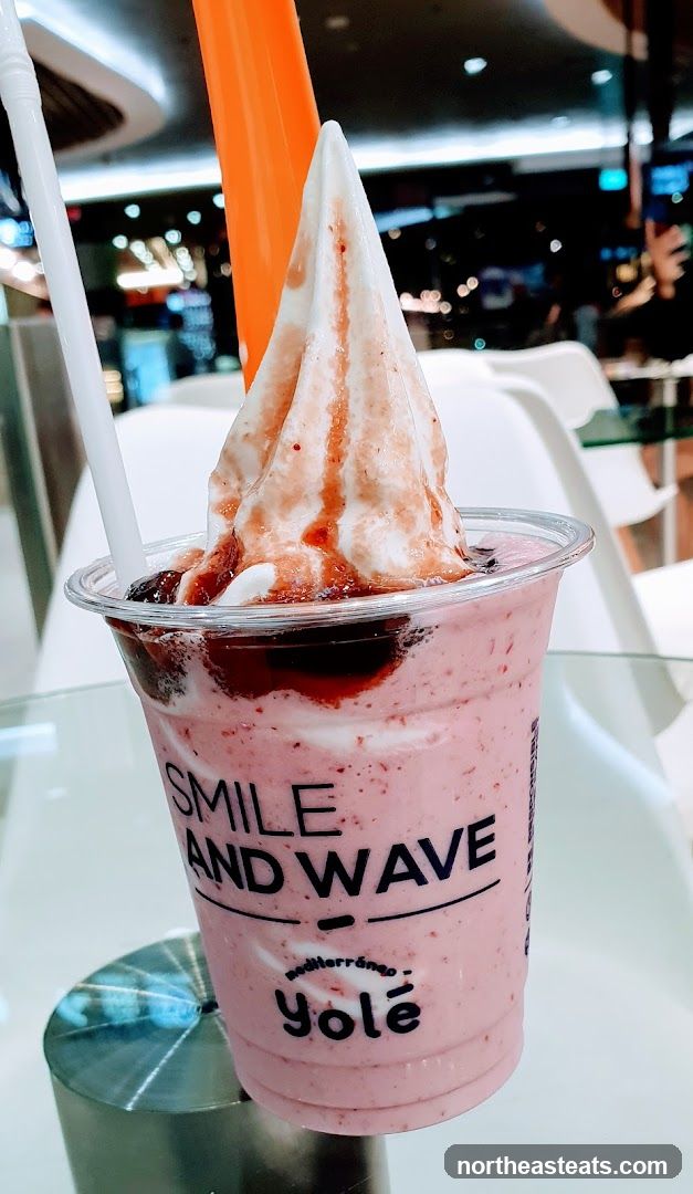 Yolé Frozen Yogurt
