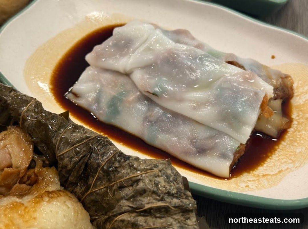 Steamed Rice Rolls with Soy Sauce