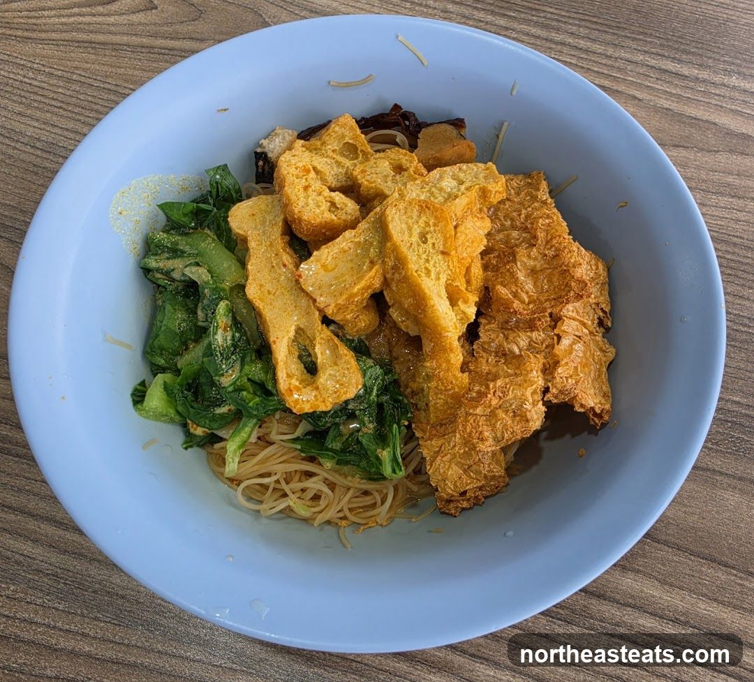 Noodles with Vegetables and Fried Tofu