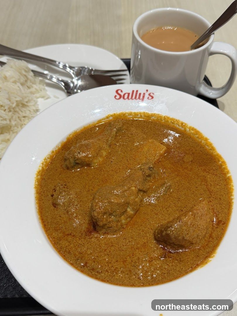 Chicken Curry with Rice and Tea