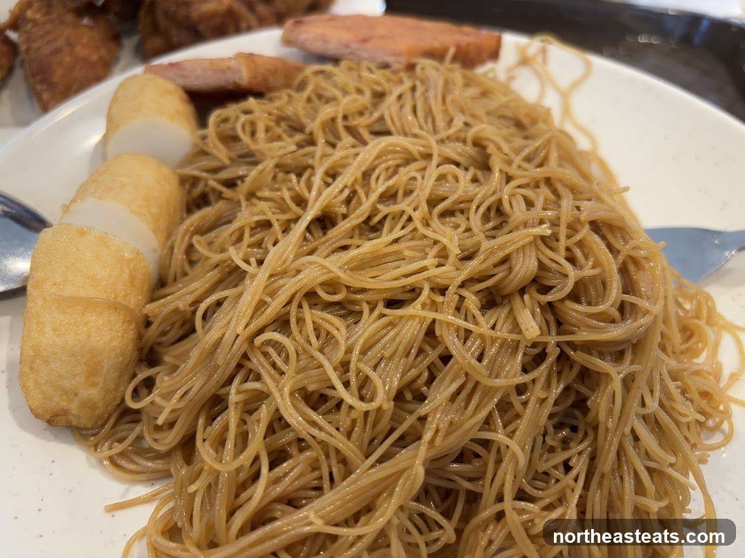 Noodles with Fish Cakes and Ham