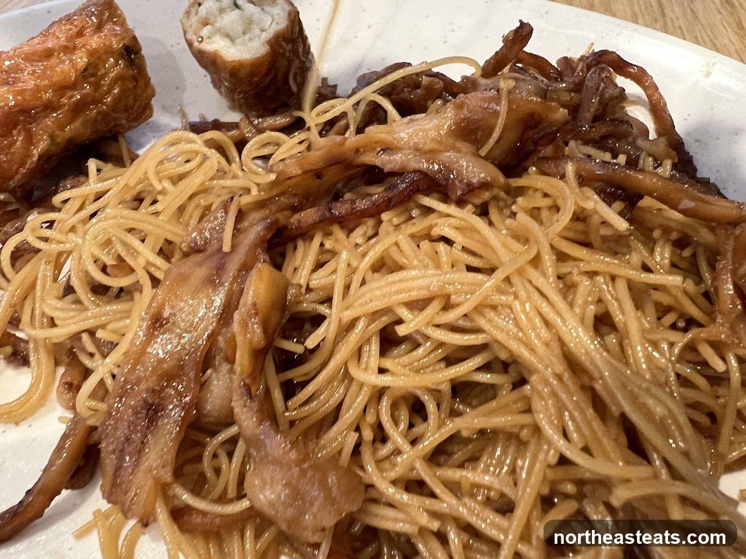 Noodles with Meat and Fried Food