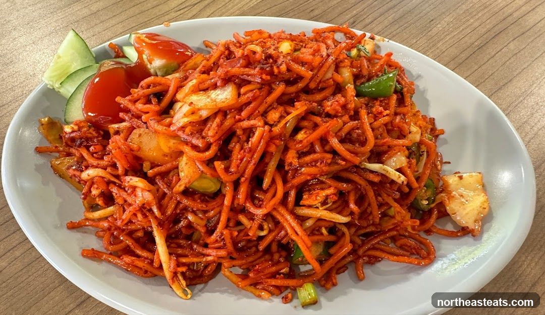 Spicy Noodles with Cucumber and Ketchup