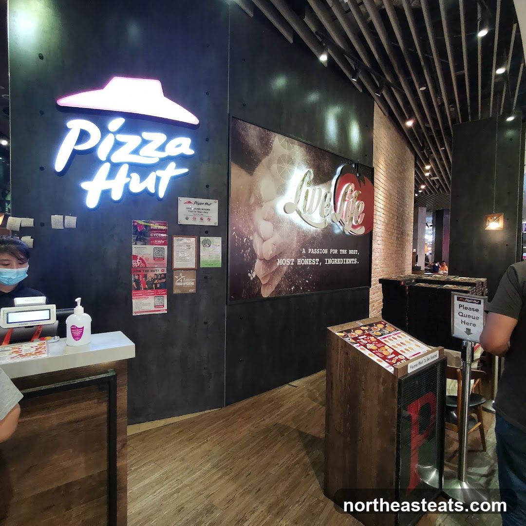 Pizza Hut Interior