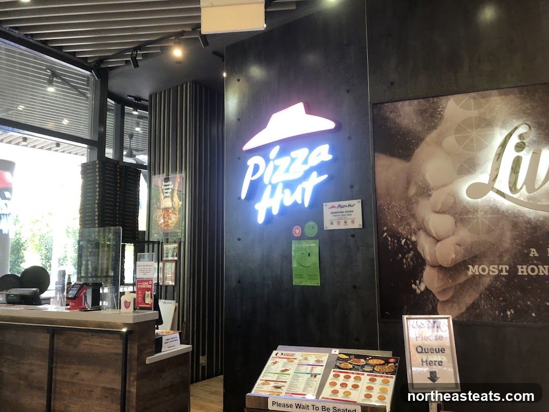 Pizza Hut Interior
