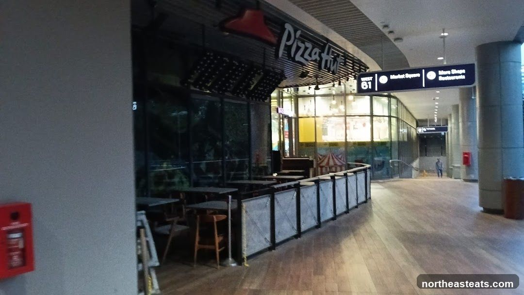 Pizza Hut (Waterway Point)