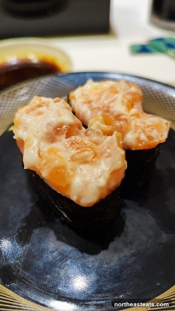Salmon Gunkan Maki Sushi