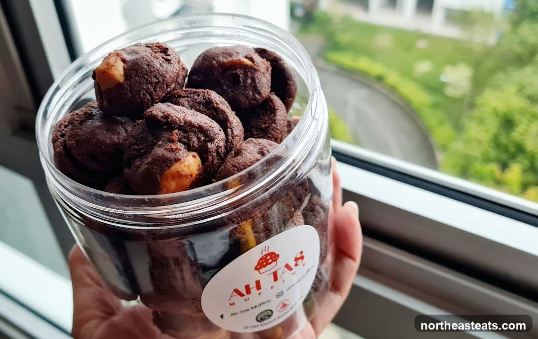 Chocolate cookies in a jar
