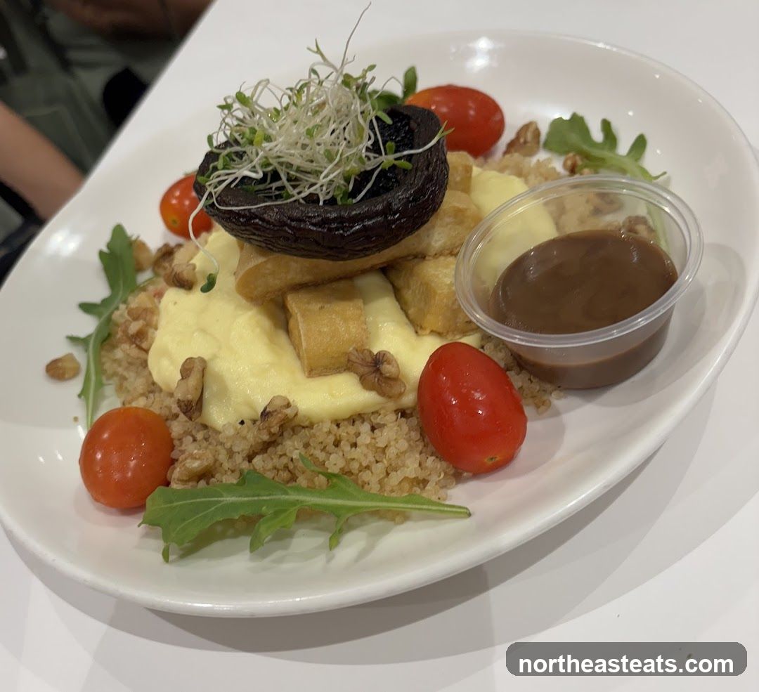 Quinoa Bowl with Tofu and Mushroom