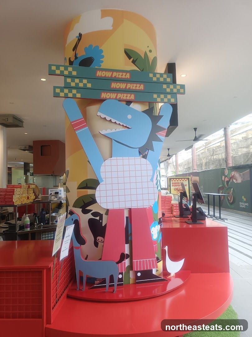 Pizza Restaurant Display