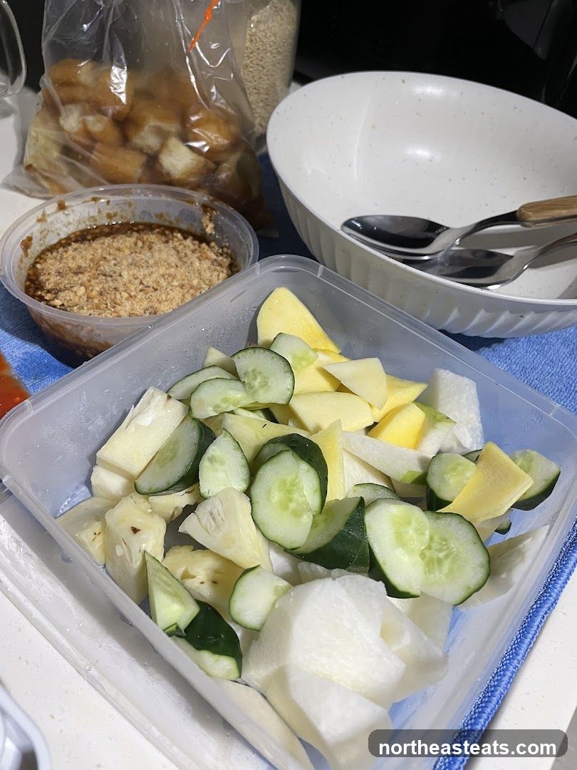 Chopped Fruit and Vegetables with Peanut Sauce