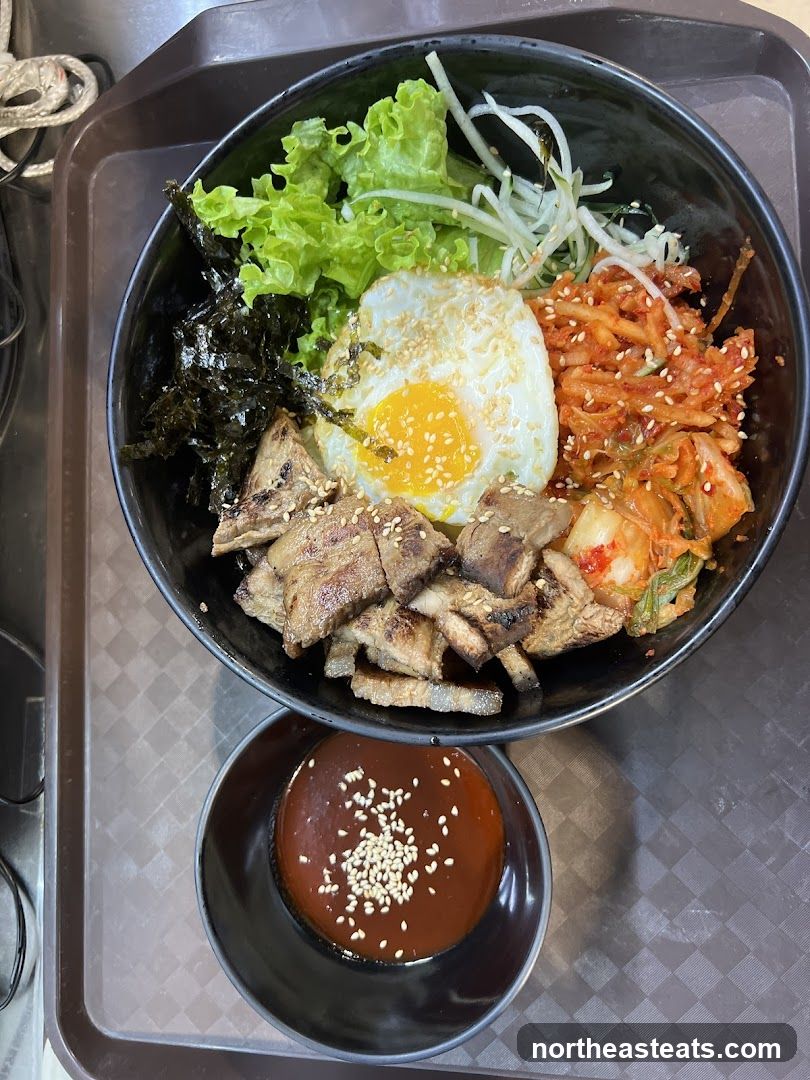 Bibimbap with grilled meat