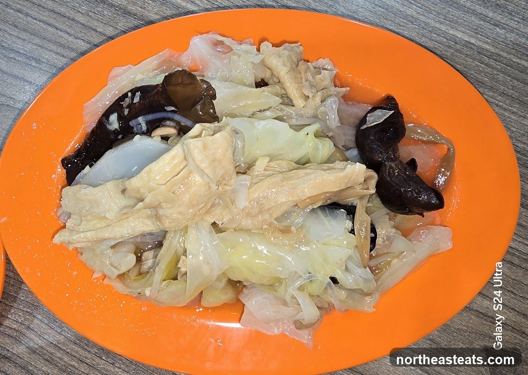 Stir-fried Cabbage with Tofu Skin and Mushrooms