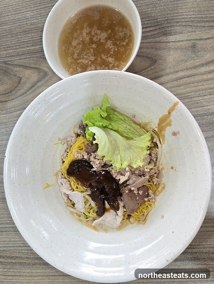 Noodles with Minced Meat and Mushrooms