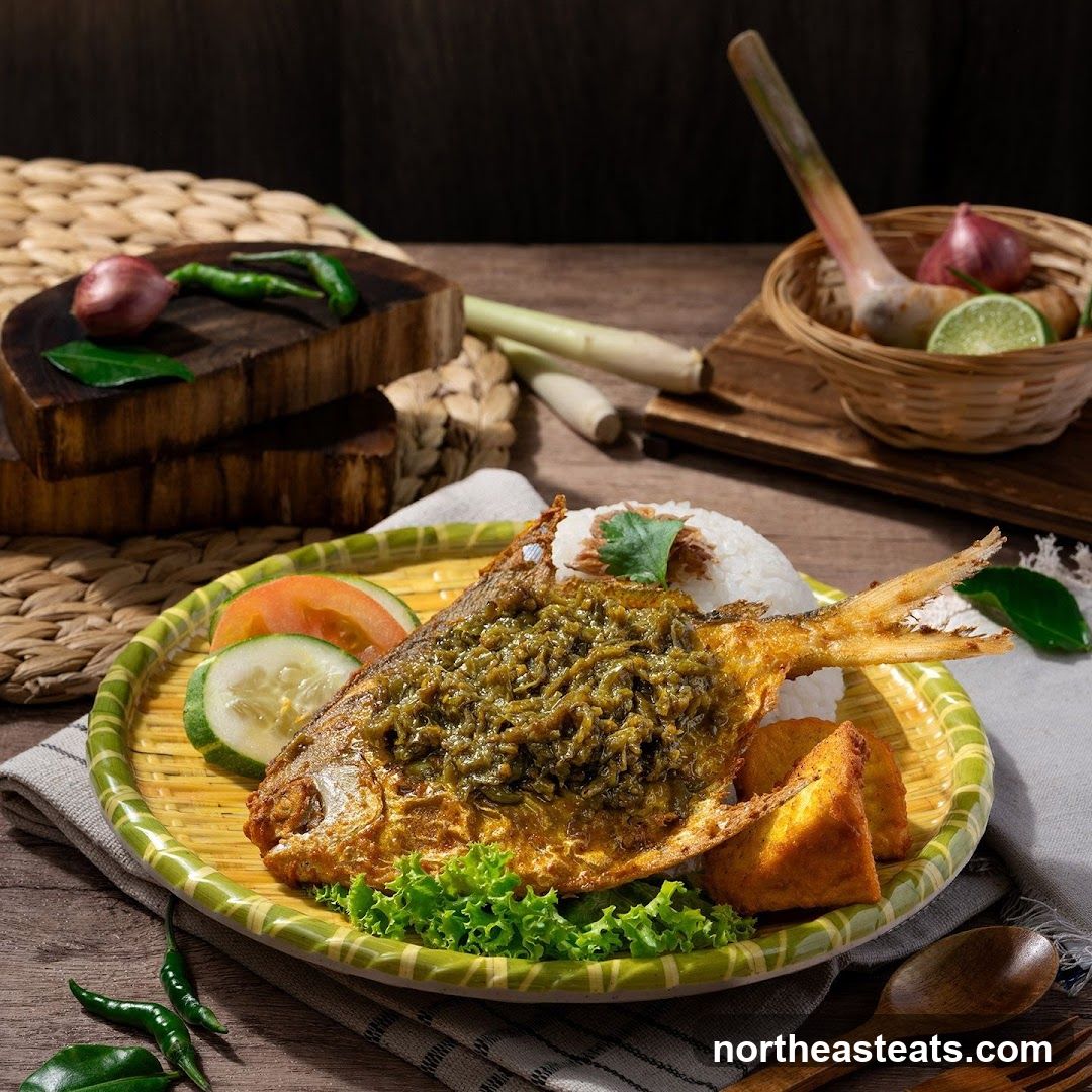 Fried Fish with Rice and Vegetables