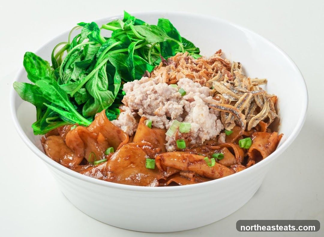 Noodles with Minced Pork and Vegetables