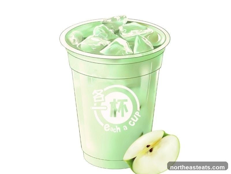Green Drink with Apple Slice